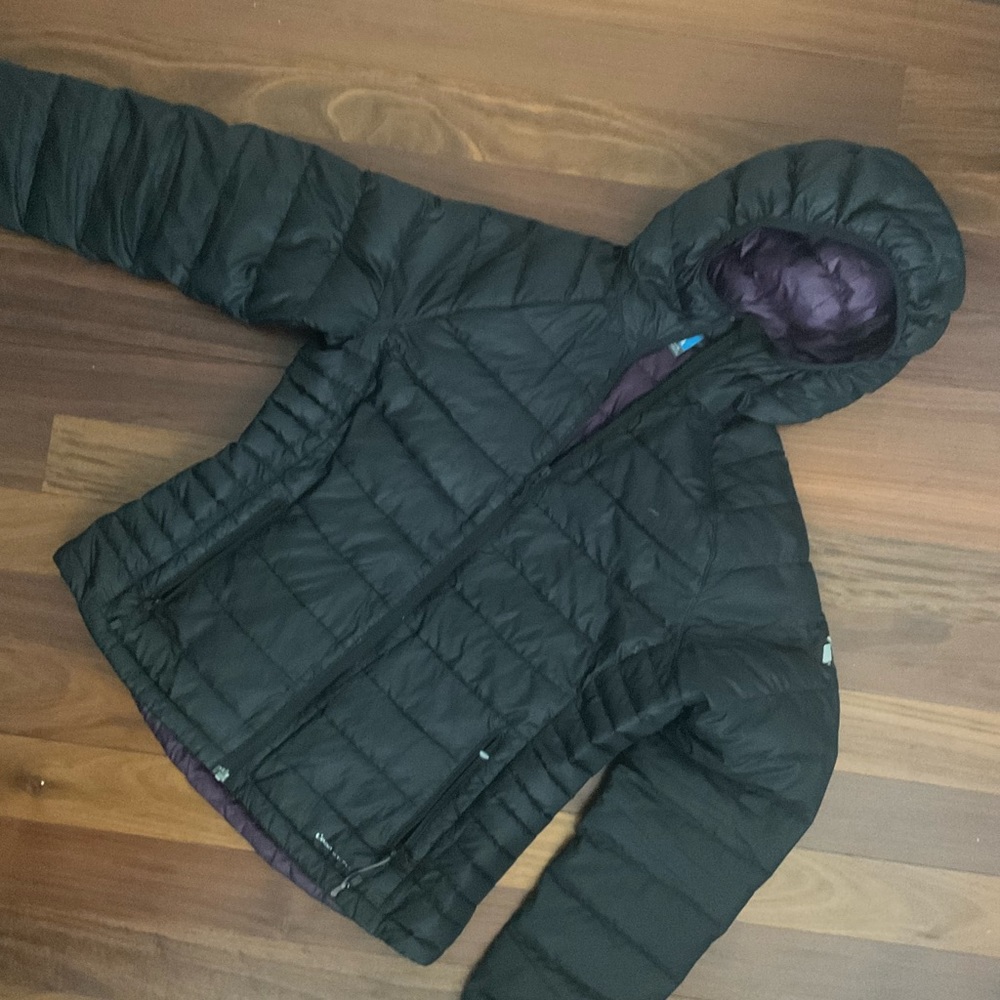 Well cared for Eddie Bauer puffer lightweight womens medium